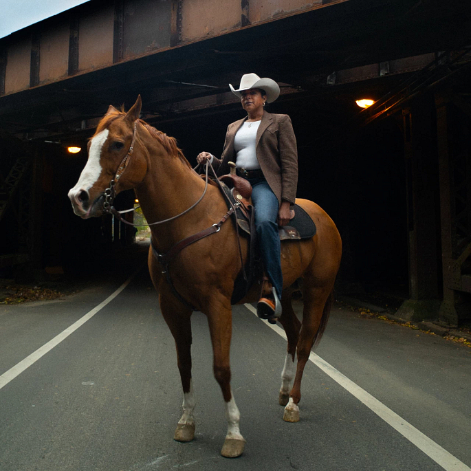 Concrete Cowgirl, Philadelphia, U.S.A.